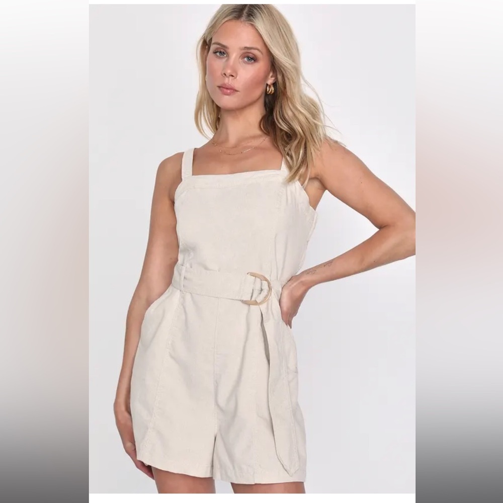 Sand Shell Beige Linen Belted Sleeveless Romper size M